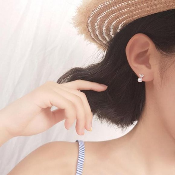 NEW 925 Sterling Silver Pearl Heart Earrings - Picture 4 of 8